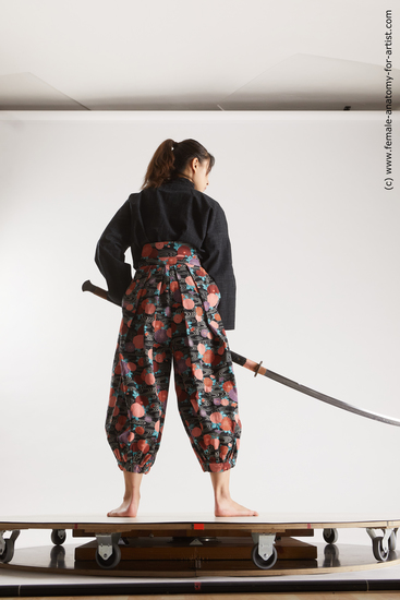 Casual Fighting with sword Woman Asian Standing poses - ALL Slim long black Standing poses - simple Multi angle poses Academic