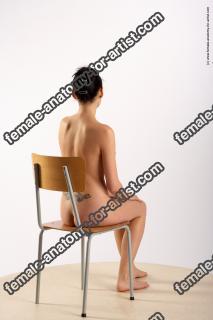 perla sitting 06