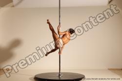 Poledance reference poses of Mercedes