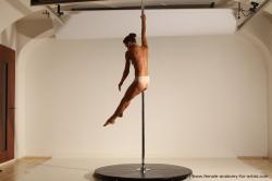 Poledance reference poses of Mercedes