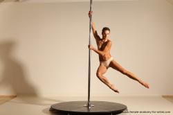 Poledance reference poses Mercedes