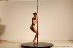 Poledance reference poses Mercedes