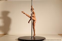 Poledance reference poses Mercedes