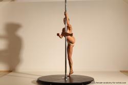 Poledance reference poses Mercedes