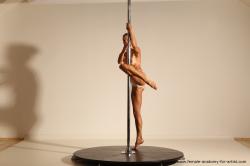 Poledance reference poses Mercedes