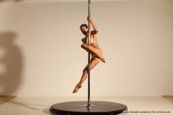 Poledance reference poses Mercedes