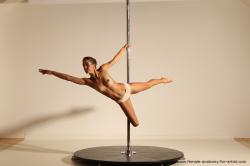 Poledance reference poses Mercedes